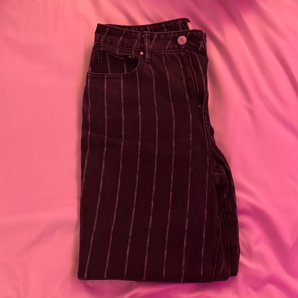 Pacsun Black Stripped Straight Jeans, Mom jeans, Barely worn, good condition